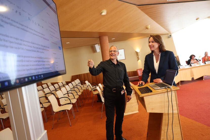 Minister BZK bezoekt gemeente Buren tijdens Open Gov Week